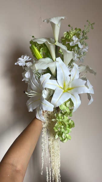 Lilies bouquet